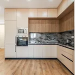 Urban Oasis 1 Bedroom 500mbs Lägenhet