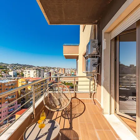 Apartment Urban Oasis 1 Bedroom 500mbs