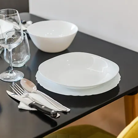 Urban Oasis 1 Bedroom 500mbs * Durres