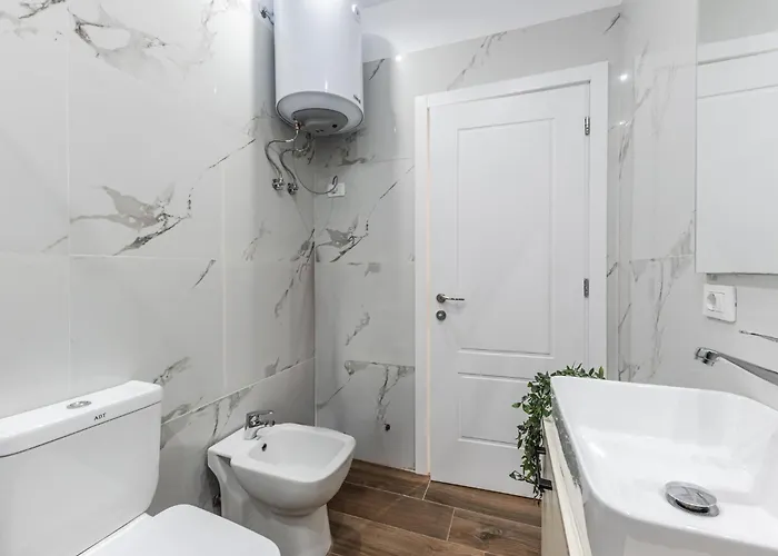 Urban Oasis 1 Bedroom 500mbs * Durrës