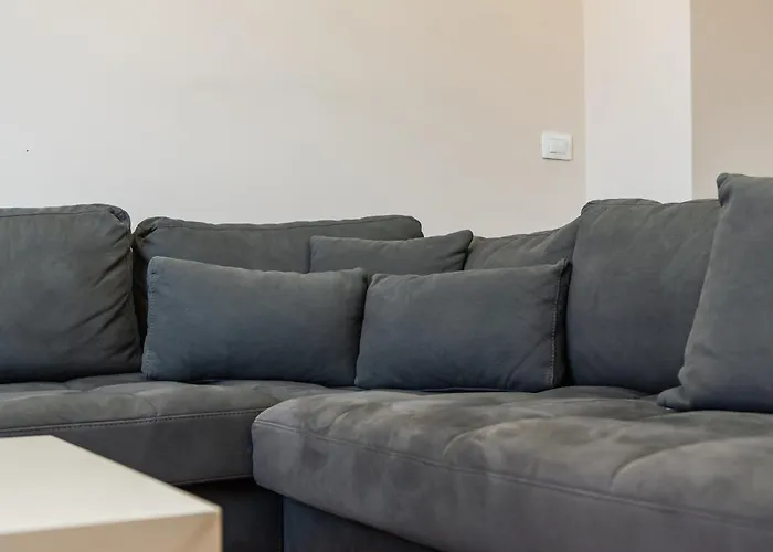 Urban Oasis 1 Bedroom 500mbs Durrës