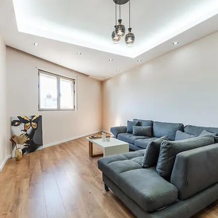 Urban Oasis 1 Bedroom 500mbs Apartament *