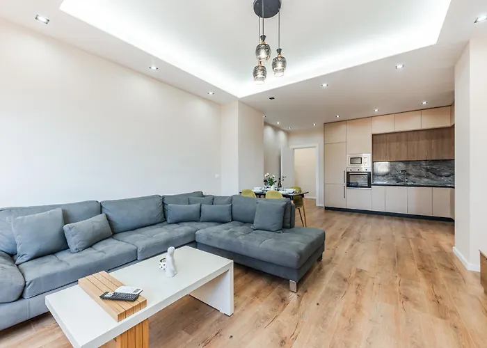 Urban Oasis 1 Bedroom 500mbs *