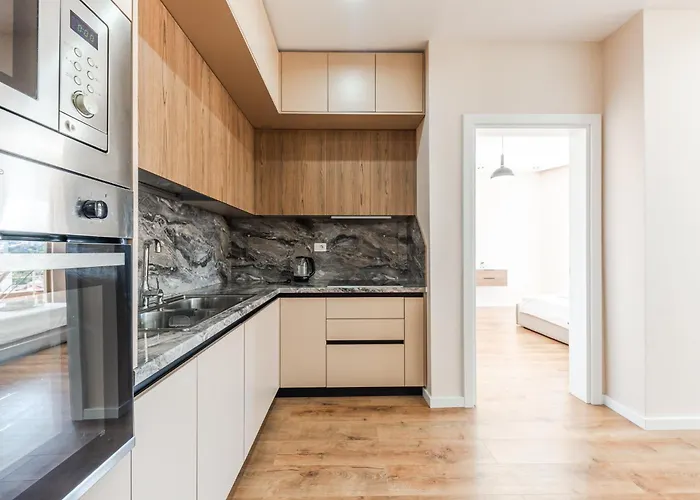 Urban Oasis 1 Bedroom 500mbs *