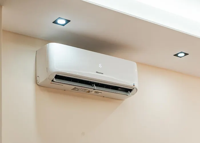 Urban Oasis 1 Bedroom 500mbs *